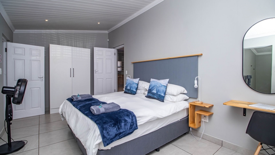 7 Bedroom Property for Sale in Knysna Central Western Cape